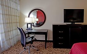 Holiday Inn Anderson 3*