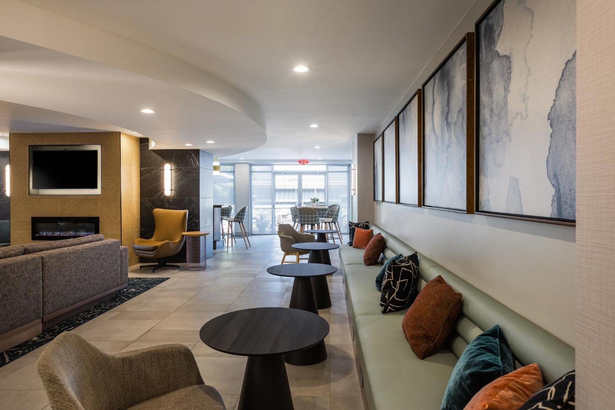 Holiday Inn Anderson By Ihg Exterior photo